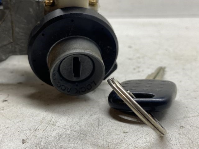 SUZUKI SWIFT II Gyújtáskapcsoló 4. kép