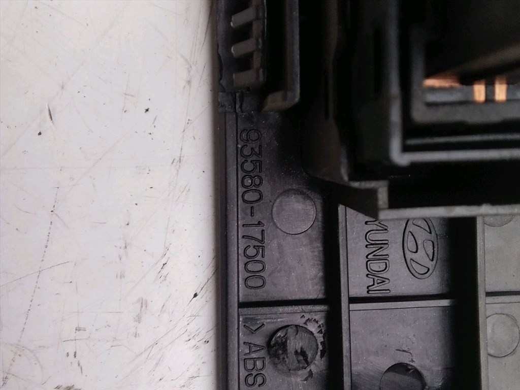 HYUNDAI MATRIX FC Bal hátsó Ablakemelő Kapcsoló (08876) 93580-17500 3. kép