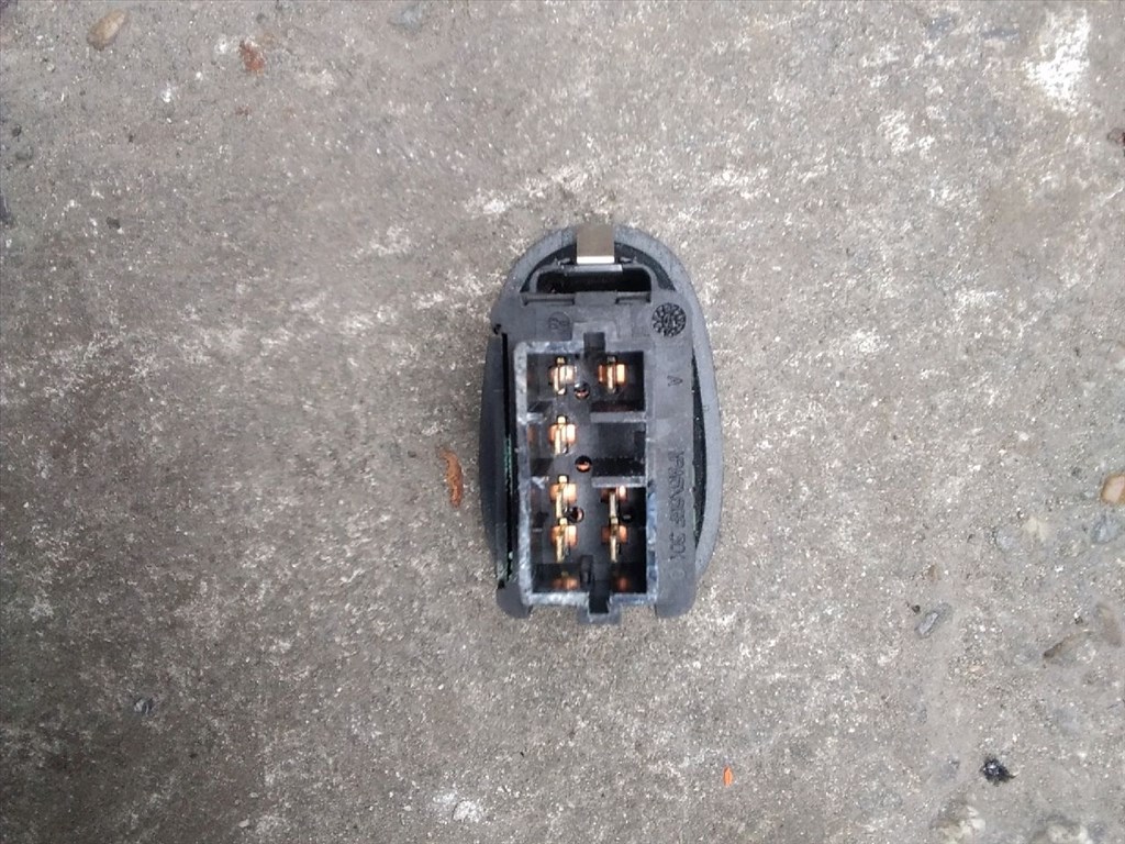 CITROËN C3 Pluriel HB_ Ablakemelő Kapcsoló (Pozíciófüggetlen) (10691) 25943 2. kép