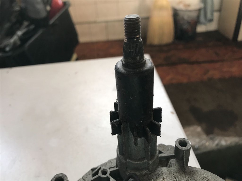 PEUGEOT 206 Ferdehátú 2A/C Hátsó Ablaktörlő Motor (20512) 3. kép