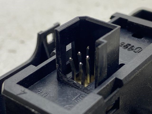 OPEL ASTRA H Jobb első Ablakemelő Kapcsoló 4. kép