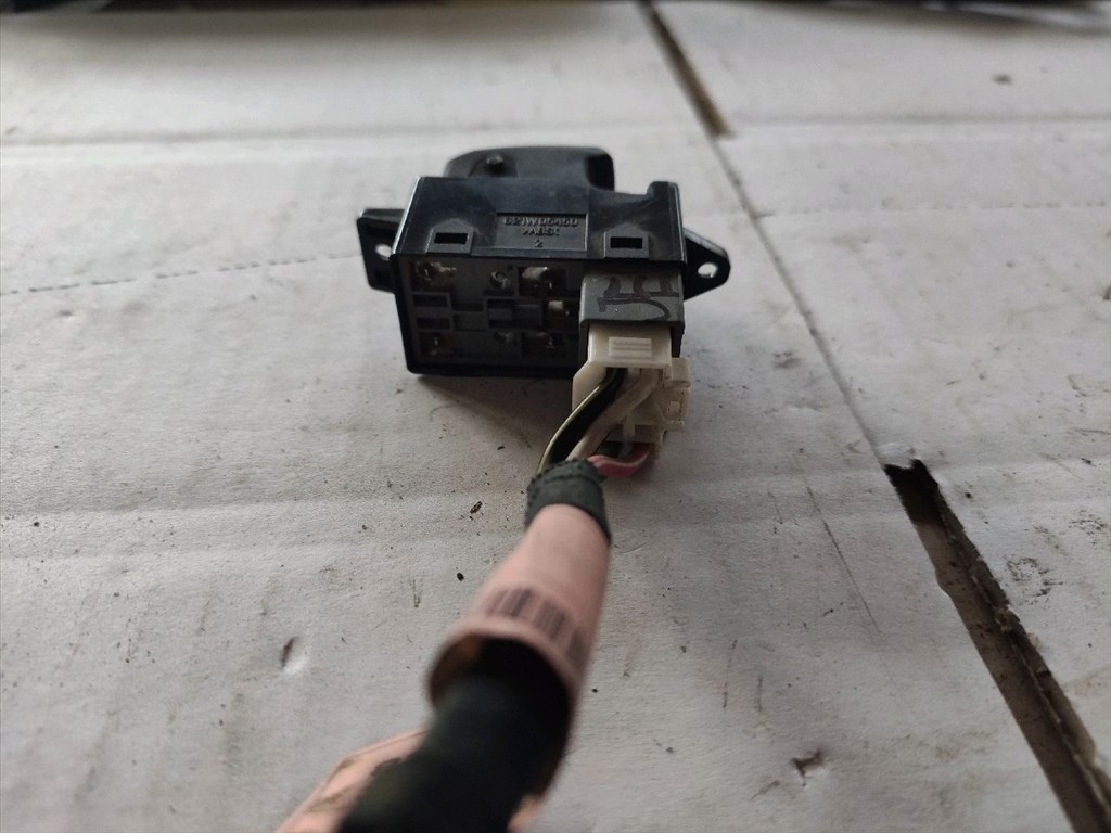 SSANGYONG RODIUS  Ablakemelő Kapcsoló (Pozíciófüggetlen) (30696) 621W05450 2. kép