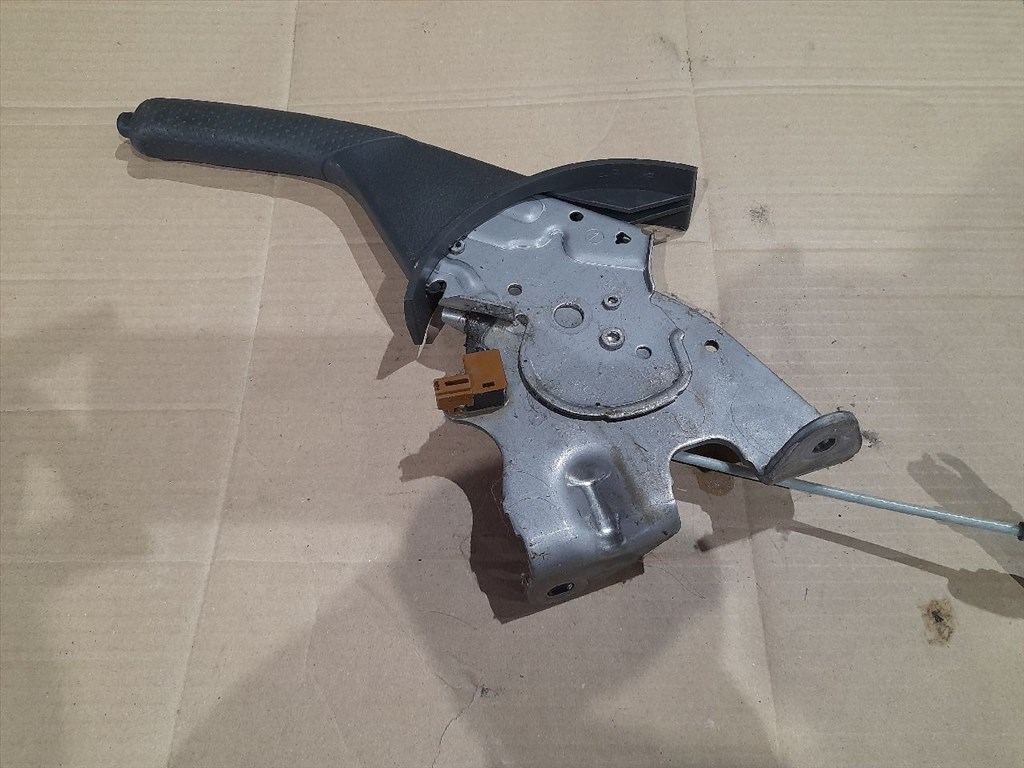 TOYOTA RAV 4 III ACA3_, ACE_, ALA3_, GSA3_, ZSA3_ Kézifék Kar (44016) 1. kép