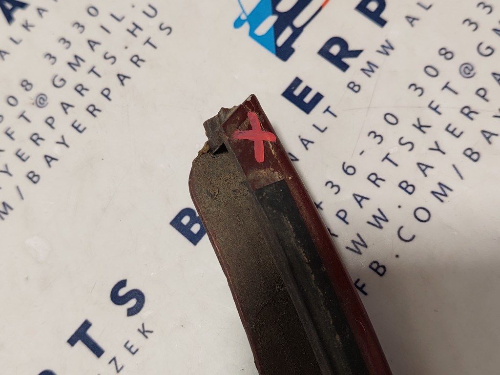 BMW E39 bal elsõ bajuszléc bajusz léc - sérült 3. kép