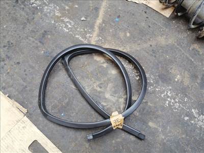 HONDA STREAM RN Jobb első Gumikéder (09629)