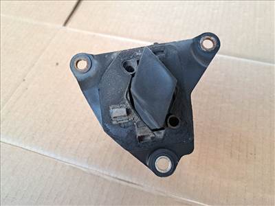 RENAULT CLIO II BB0/1/2_, CB0/1/2_ Csomagtér Nyitó Kar / Gomb (43748) 8200060917