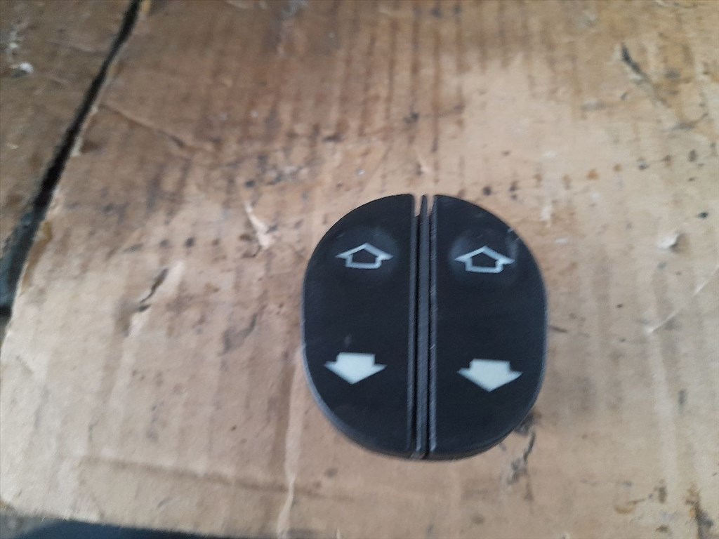 FORD KA I RB_ Ablakemelő Kapcsoló Négyes / Kettes (48274) 1. kép