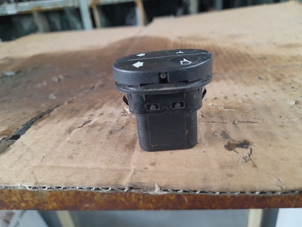 FORD KA I RB_ Ablakemelő Kapcsoló Négyes / Kettes (48274) 4. kép