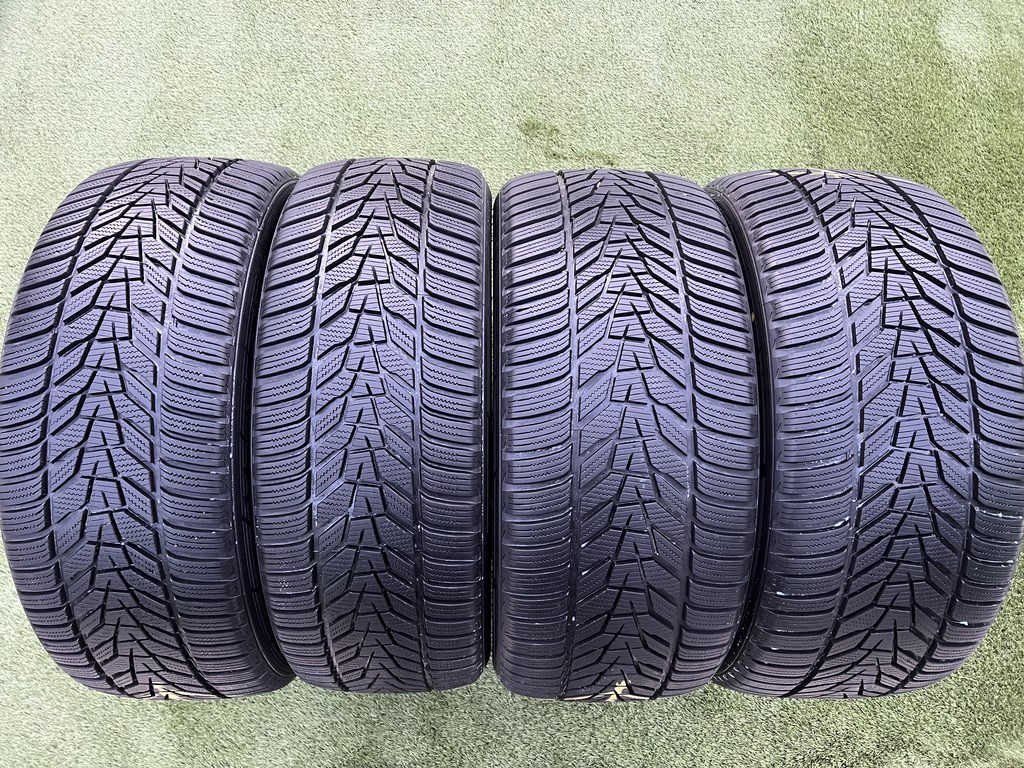 275/40 R20 245/45 R20 kétszéles ÚJ Hankook Winter I’Cept Evo 3 téli BMW IX3 1. kép
