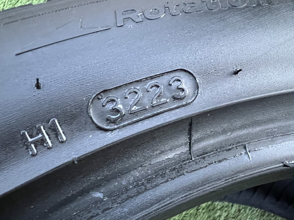 275/40 R20 245/45 R20 kétszéles ÚJ Hankook Winter I’Cept Evo 3 téli BMW IX3 9. kép