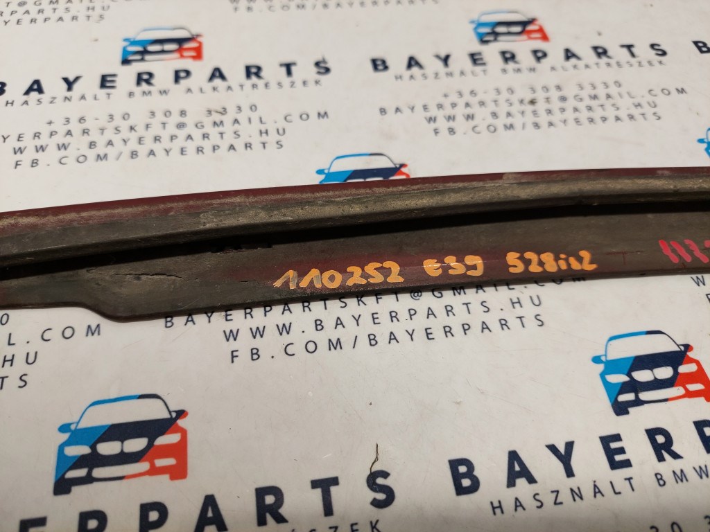 BMW E39 jobb elsõ bajuszléc bajusz léc - sérült 4. kép