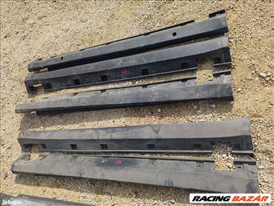 Mercedes ML-osztály W164 küszöb  a1646900740 a1646900840