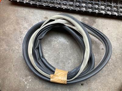 RENAULT ESPACE IV JK0/1_ Jobb hátsó Gumikéder (12753)