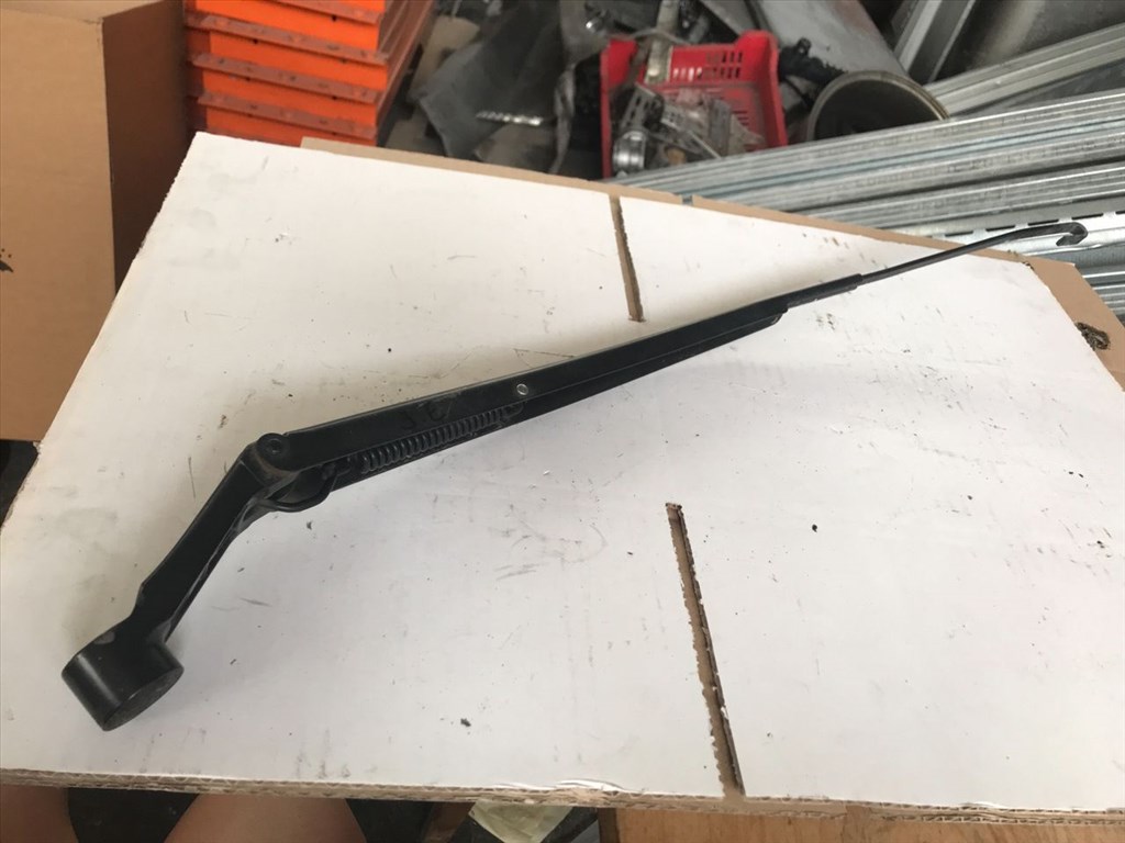 TOYOTA YARIS SCP9_, NSP9_, KSP9_, NCP9_, ZSP9_ Jobb első Ablaktörlő Kar (29319) 1. kép