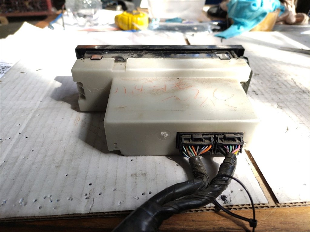 MAZDA 626 V Station Wagon GW Fűtéskapcsoló (digit klímás) (32673) K19Z0GE4V 2. kép