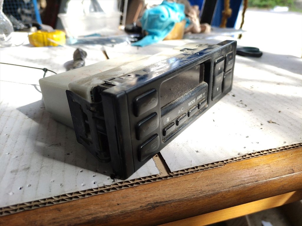 MAZDA 626 V Station Wagon GW Fűtéskapcsoló (digit klímás) (32673) K19Z0GE4V 4. kép