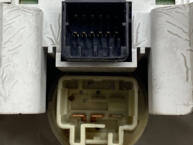 MAZDA MPV Fűtéskapcsoló (manuális klímás) 4. kép