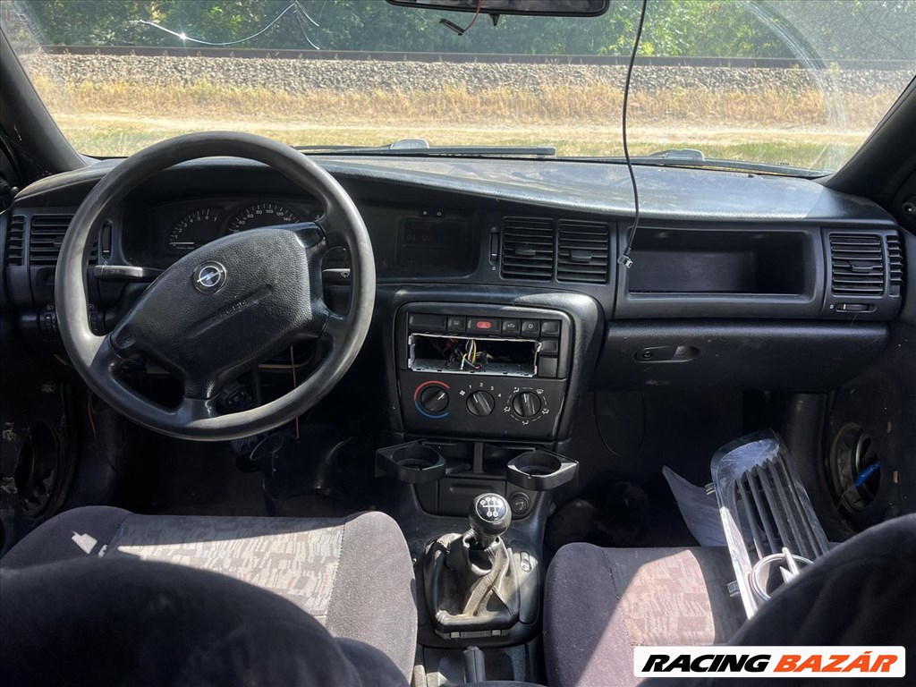 OPEL VECTRA B (36_) 1.8 i 16V 1995-2000 115LE/85KW X18XE bontott alkatrészek eladók! 8. kép