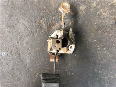 PEUGEOT 206 Ferdehátú 2A/C Kuplung Pedál (07226) 20925D00