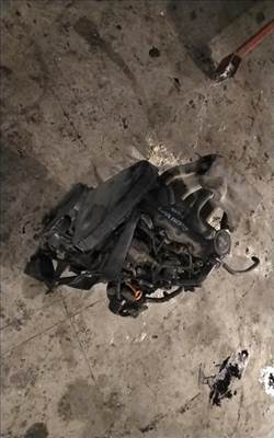 VOLKSWAGEN CADDY 96-04 Motor, diesel fűzött blokk hengerfejjel