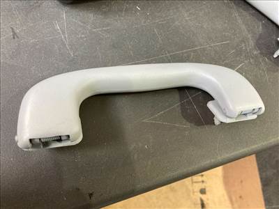 OPEL CORSA D  Jobb hátsó Kapaszkodó (Felső) (11436)