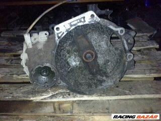 Volkswagen Passat B3 Váltó (Mechanikus) *29948*