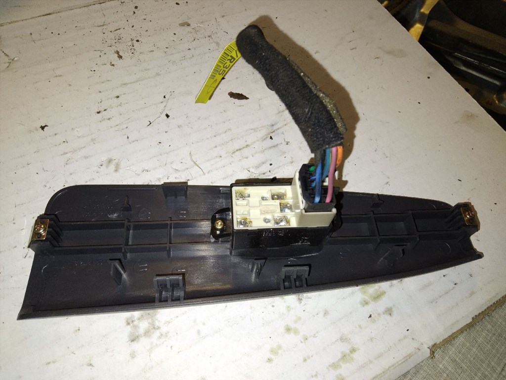 KIA SORENTO I JC Jobb első Ablakemelő Kapcsoló (15748) 2. kép