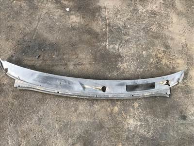 SUZUKI ALTO I SS80 Levélrács (29641) 7233176G10