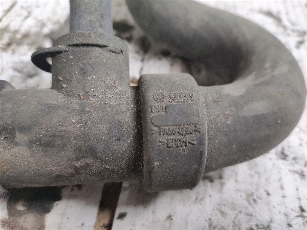 VW PASSAT Variant 3B6 Vízcső (33450) PA66GF30 3. kép