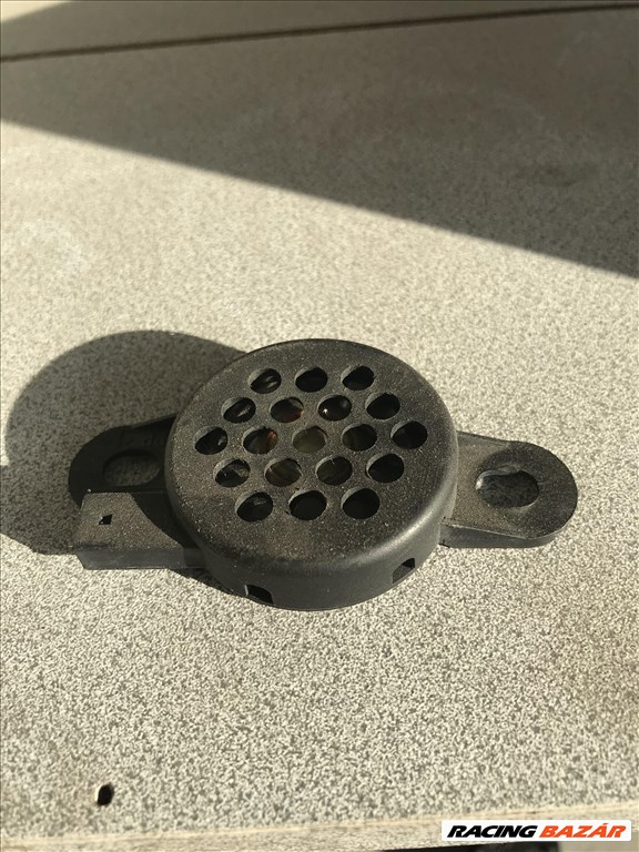 Audi A6 (C5 - 4B) PDC csipogó 4b0919279 1. kép