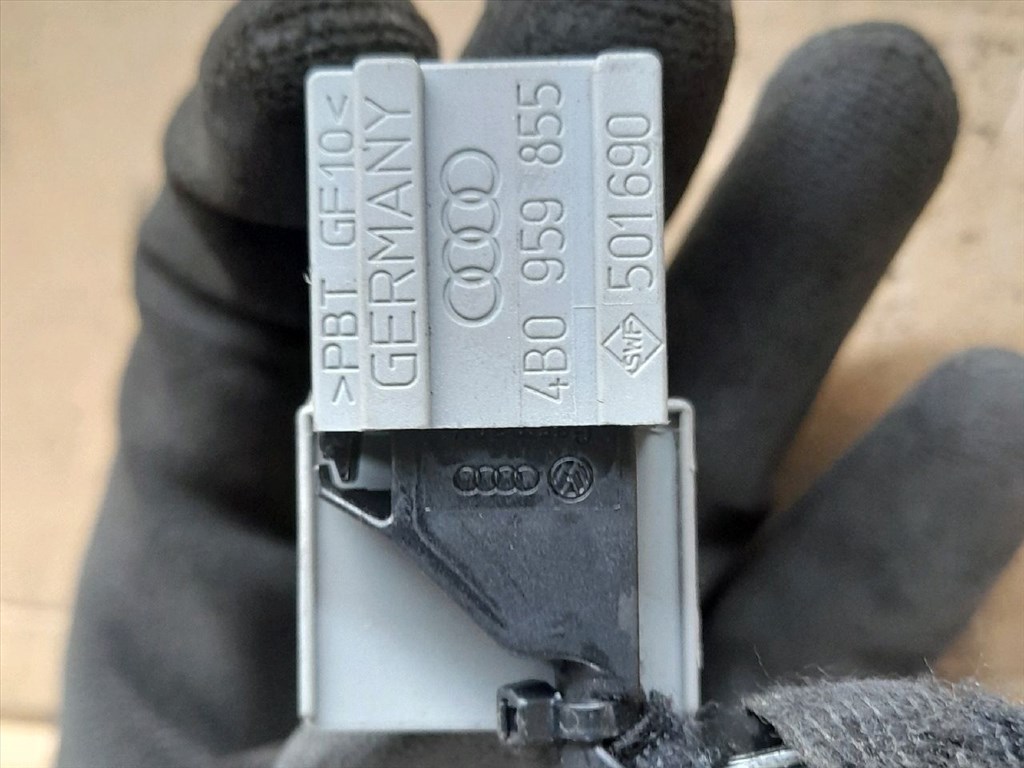 AUDI A6 4B, C5 Bal hátsó Ablakemelő Kapcsoló (47835) AUDI/4B0959855 3. kép