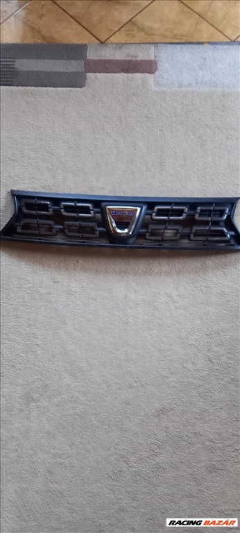 Dacia Duster II hűtőrács  1. kép