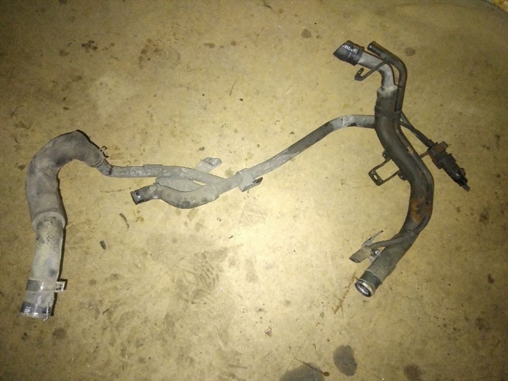 KIA CERATO LD Vízcső (13810) 1. kép