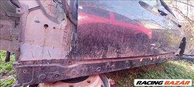 BMW E90 Bal oldali Küszöb 