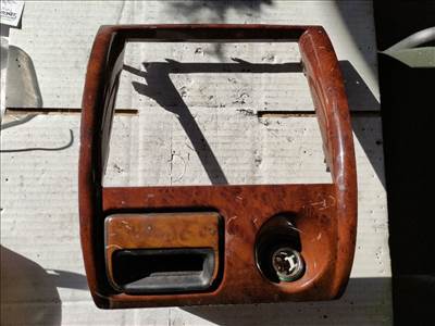 MAZDA 626 V Station Wagon GW Középkonzol Keret (32589) GE4T55211