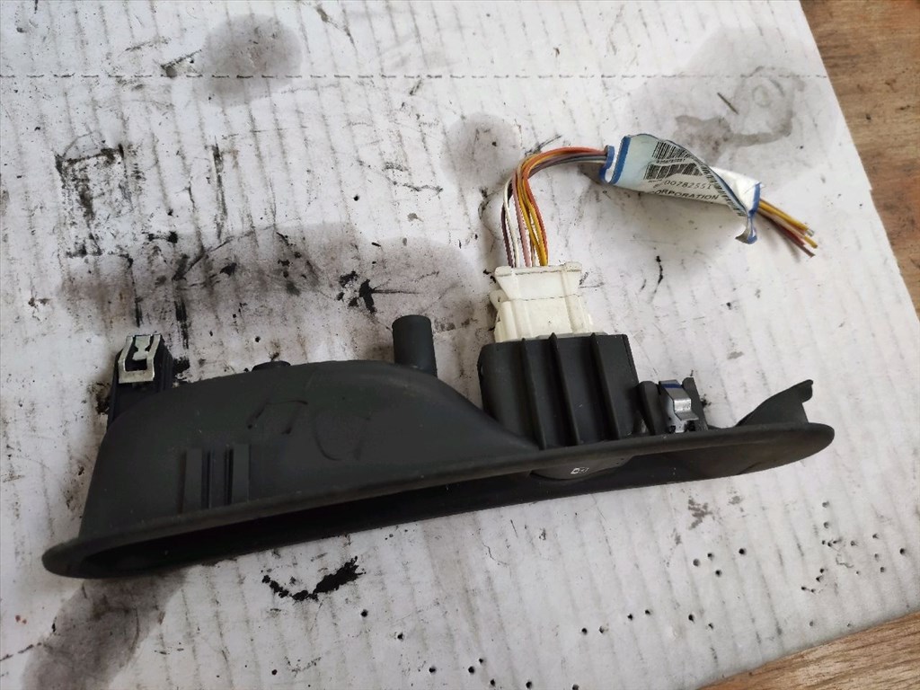 RENAULT ESPACE III JE0_ Bal hátsó Ablakemelő Kapcsoló (33715) 8200782551 3. kép