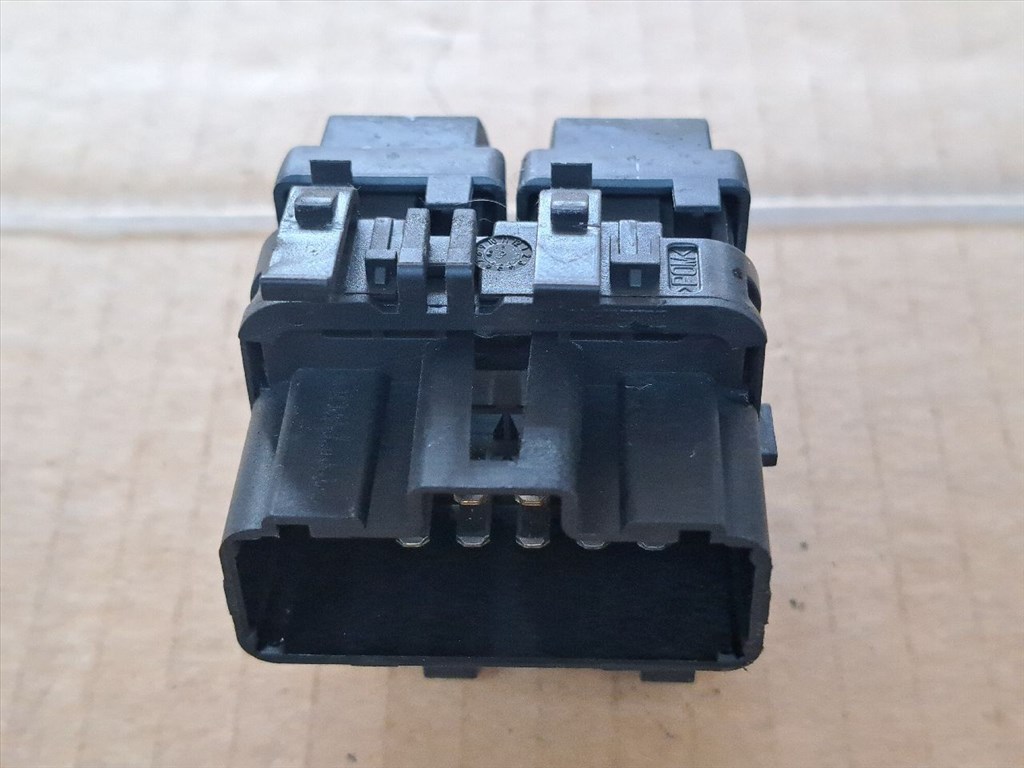 RENAULT CLIO II BB0/1/2_, CB0/1/2_ Bal első Ablakemelő Kapcsoló (43760) RENAULT/060045B-4008 6. kép