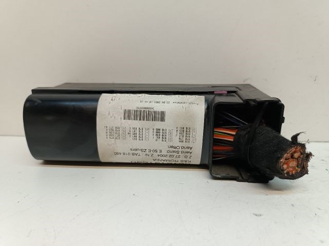 VW TOURAN Biztosítéktábla Utastér 2. kép