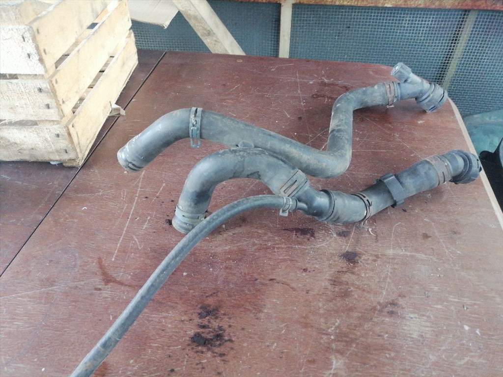 VW GOLF IV 1J1 Vízcső (08699) VW/1J0121619A 1. kép