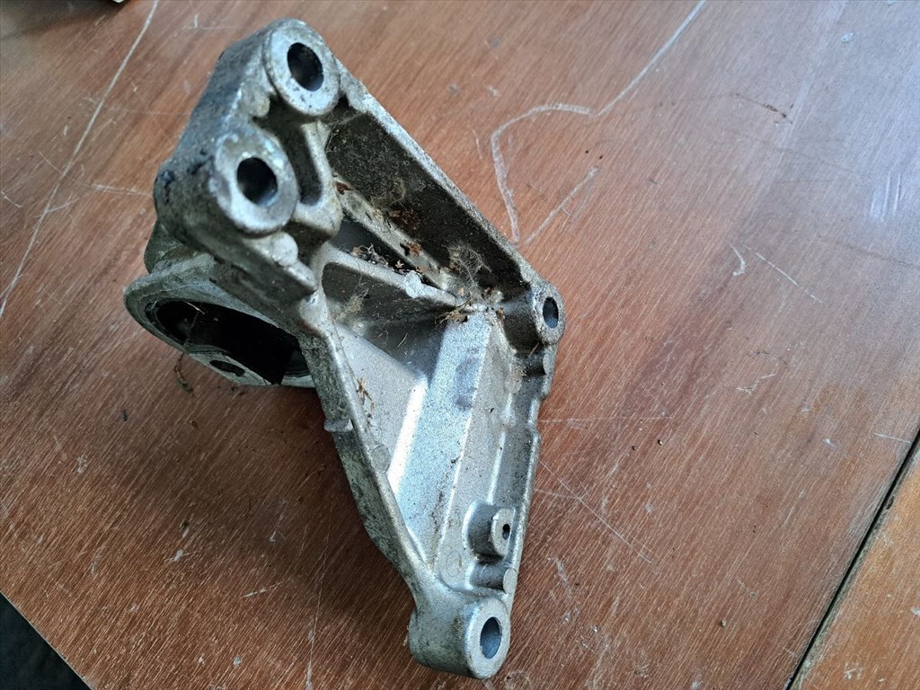 VOLVO S80 I TS, XY Billenésgátló Bak (38471) VOLVO/9180994 2. kép
