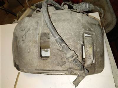 VW PHAETON 3D_ Jobb első Féknyereg Munkahengerrel (16281)