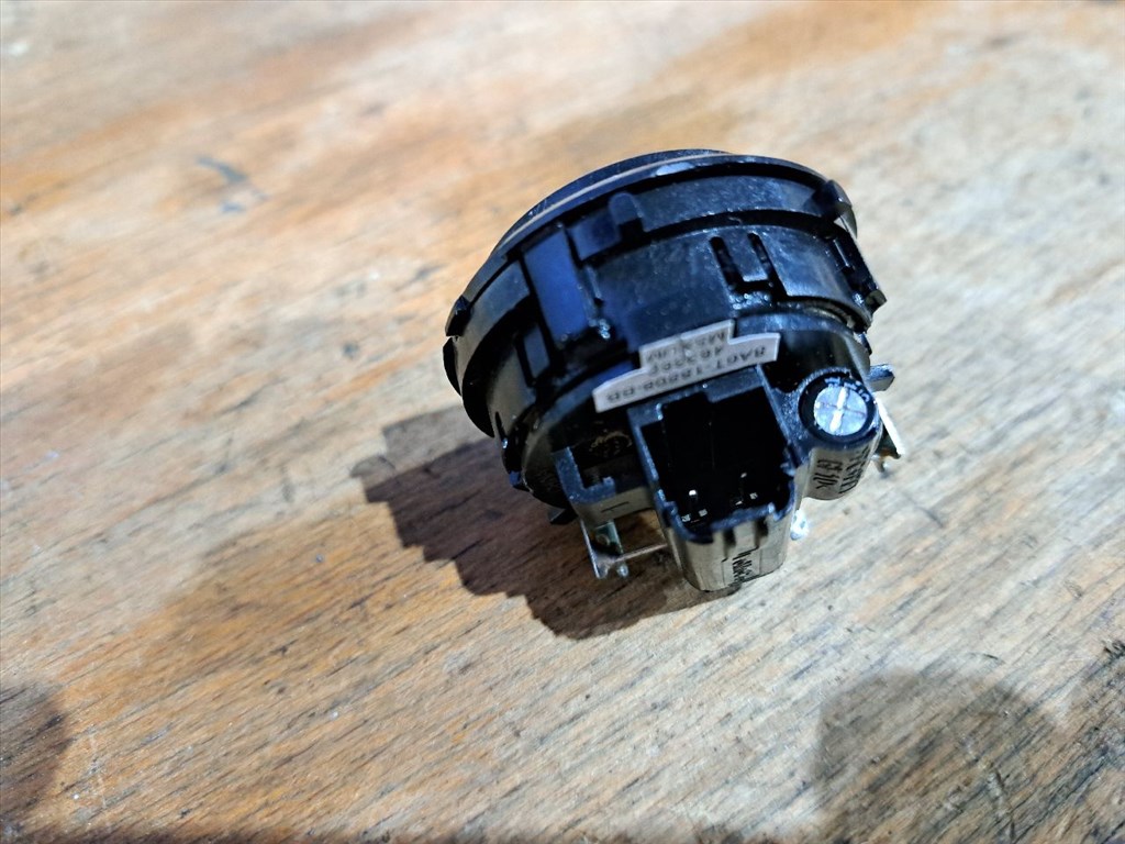 FORD C-MAX II  Magassugárzó Hangszóró (35282) 8A6T18808 BB 4. kép