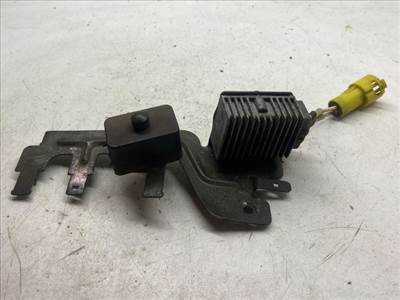 SUZUKI SWIFT II Üzemanyag Befecskendező Ellenállás