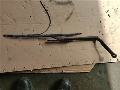 MAZDA 626 V Station Wagon GW Bal első Ablaktörlő Kar (30592) GE4TA