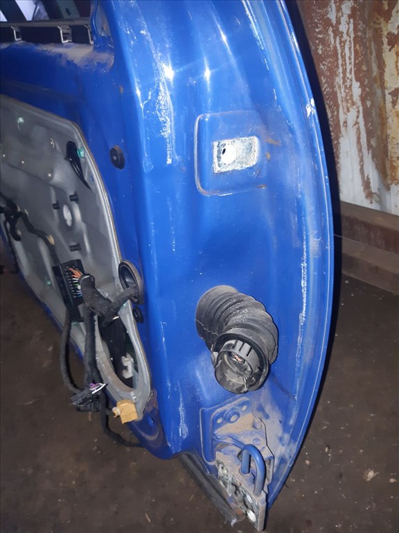 Volkswagen Golf IV Bal Első Ajtó 7. kép