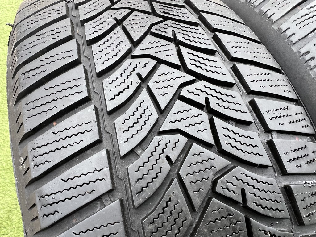 205/60 R16 Dunlop Winter Sport 5 téli gumi 5mm 2. kép