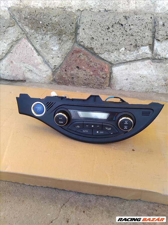 Toyota Yaris (XP130/XP150) 1.5 VVT-I Hybrid Fűtés kapcsoló hybrid 2482 75f206 2. kép