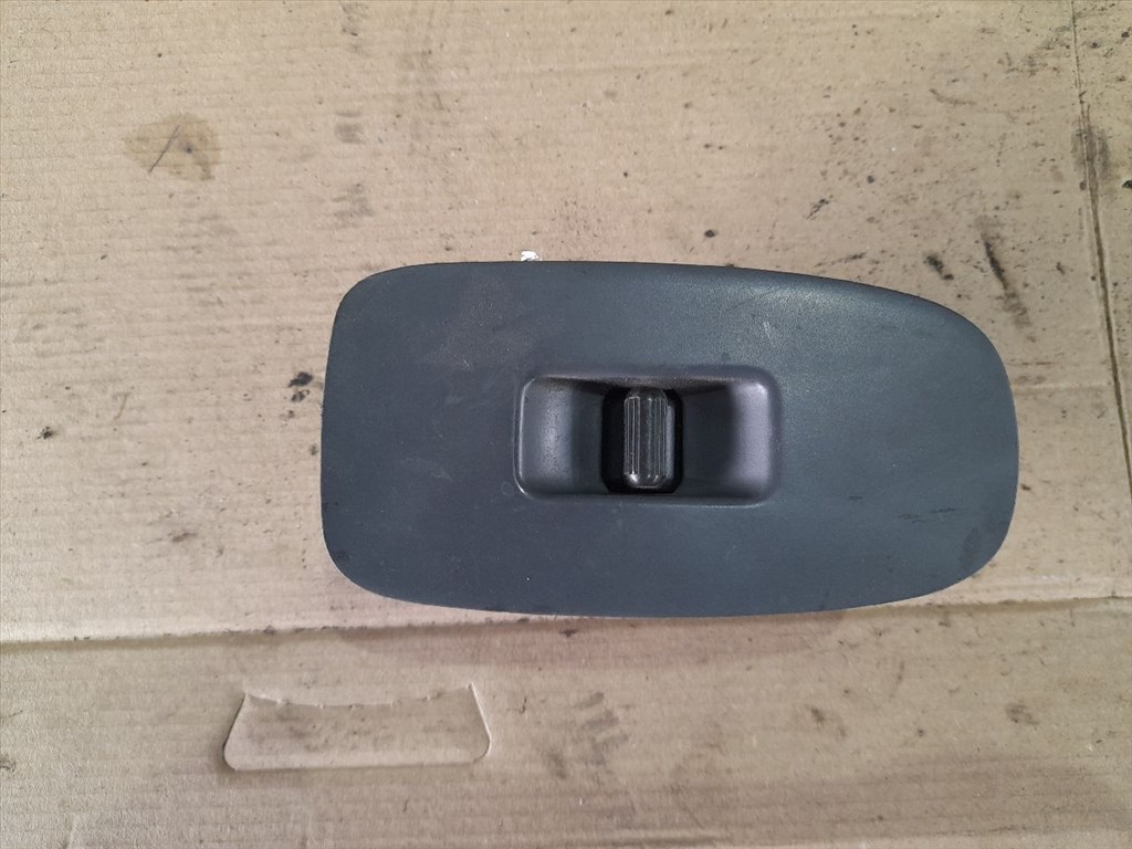 TOYOTA PREVIA TCR2_, TCR1_ Jobb első Ablakemelő Kapcsoló (48064) 1. kép