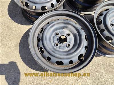 Toyota 4x100 14" lemez felni garnitúra. ET45. 6J