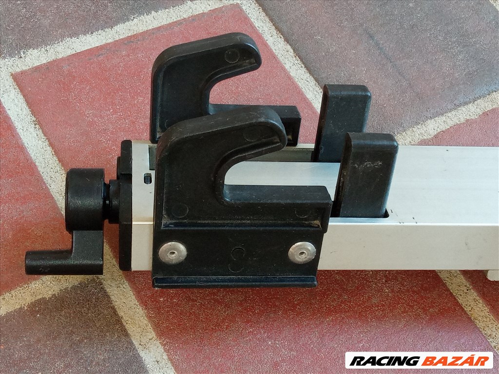 Kerékpár szállító, szabványos tetőcsomagtartóra szerelhető. 3. kép